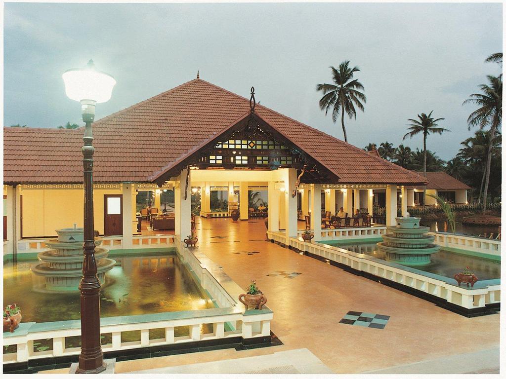 Abad Whispering Palms Otel Kumarakom Dış mekan fotoğraf