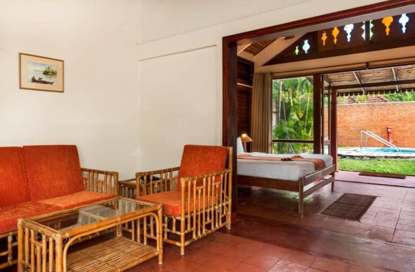 Abad Whispering Palms Otel Kumarakom Dış mekan fotoğraf