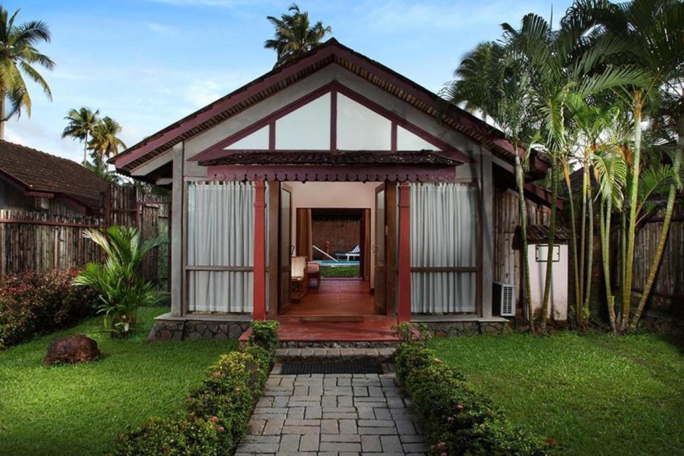 Abad Whispering Palms Otel Kumarakom Dış mekan fotoğraf