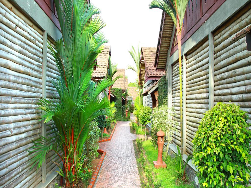 Abad Whispering Palms Otel Kumarakom Dış mekan fotoğraf