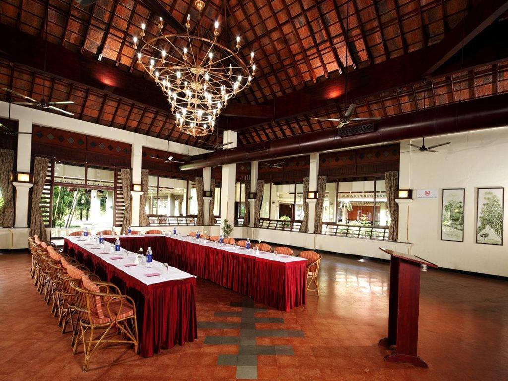 Abad Whispering Palms Otel Kumarakom Dış mekan fotoğraf