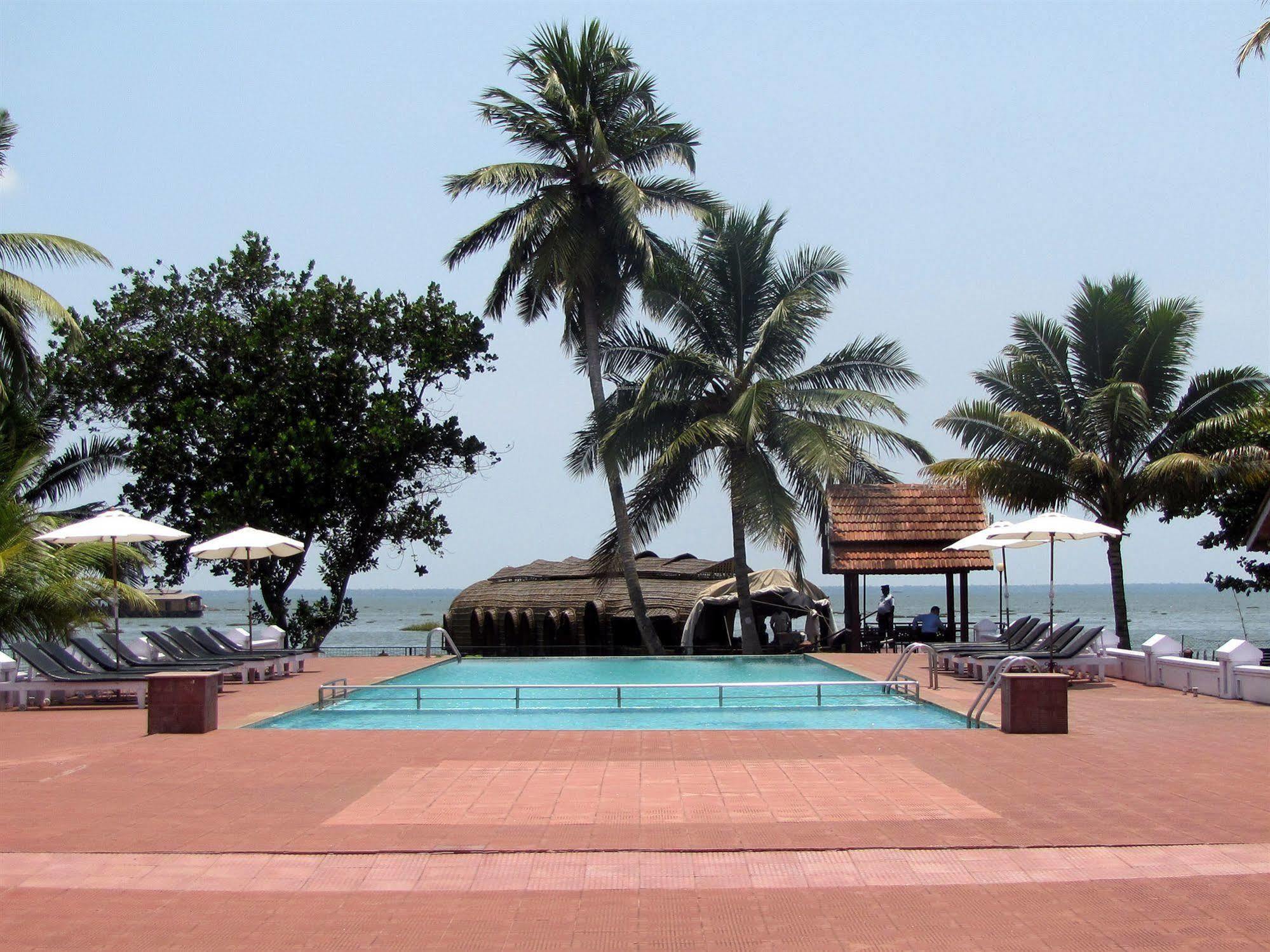 Abad Whispering Palms Otel Kumarakom Dış mekan fotoğraf